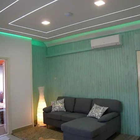 4 Апартаменты *